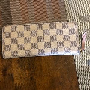 LV Damier Wallet